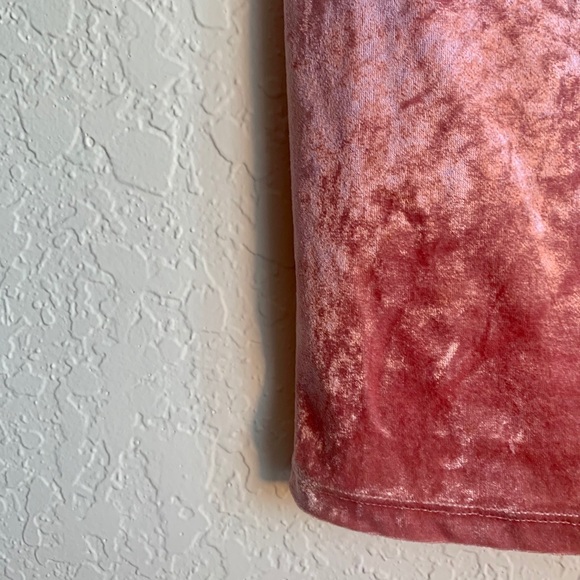 Pink Bodycon dress - crushed velvet - Picture 4 of 11